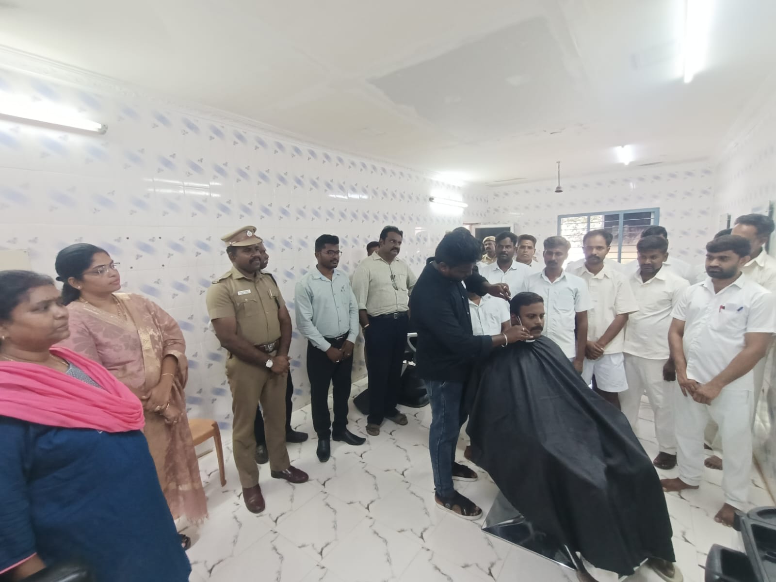 Opening of Men's parlour at central jail Vellore sponsored by vijayageetham Foundation